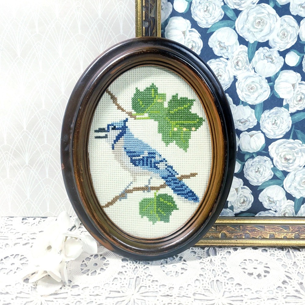 Vintage Blue Jay Needlepoint Oval Wall Art Retro Faux Wood Frame